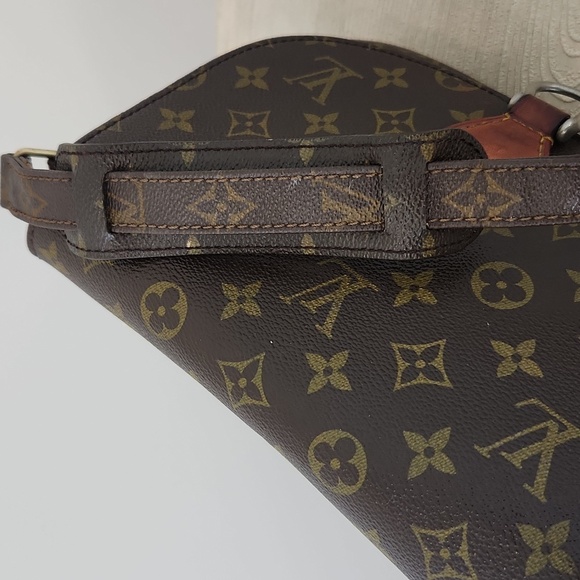 LOUIS VUITTON Saint Cloud Authenticated Bag. Great condition! - Picture 6 of 13